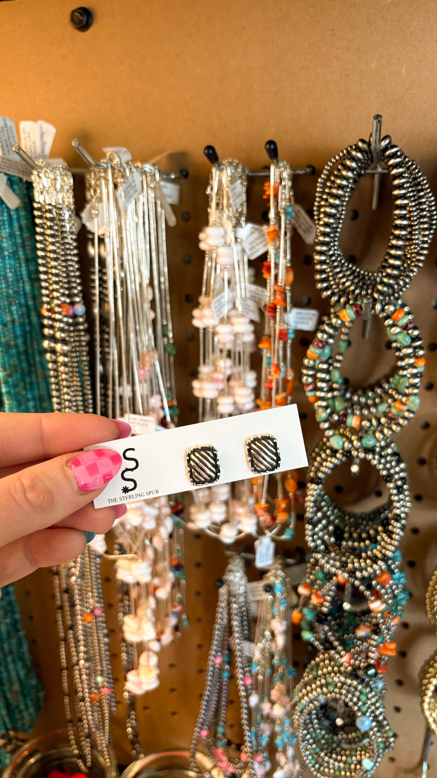 SQUARE STRIPED STUD EARRINGS
