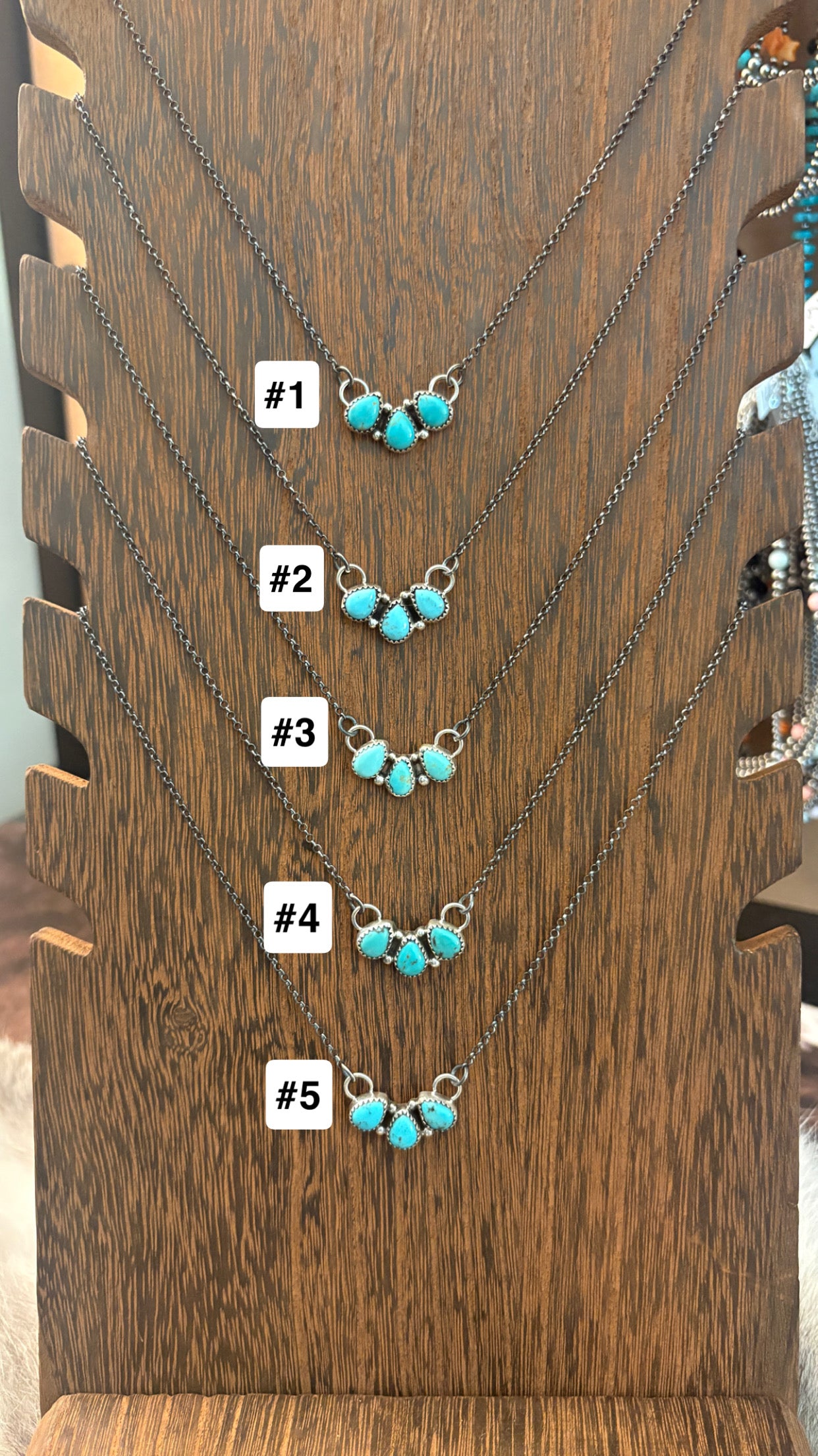 3 STONE KINGMAN TURQUOISE BAR NECKLACE