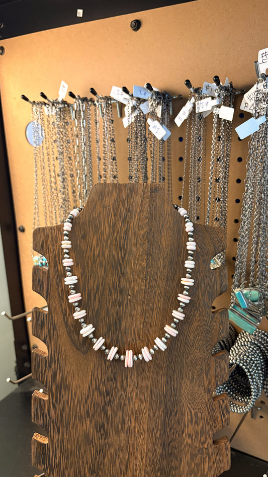 THE EVERLY NECKLACE