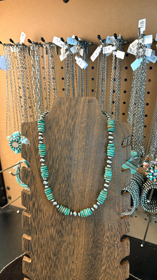 THE HATTIE NECKLACE