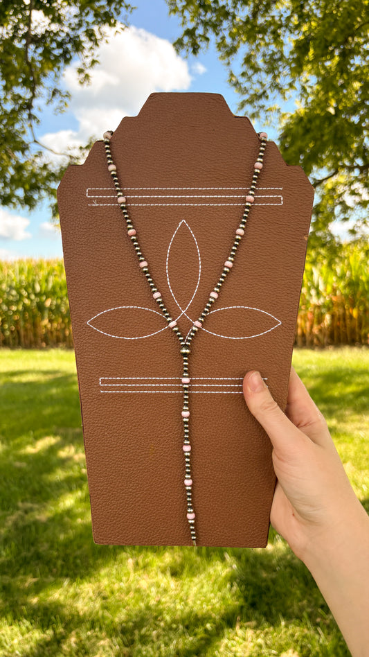PINK CONCH PEARL LARIAT