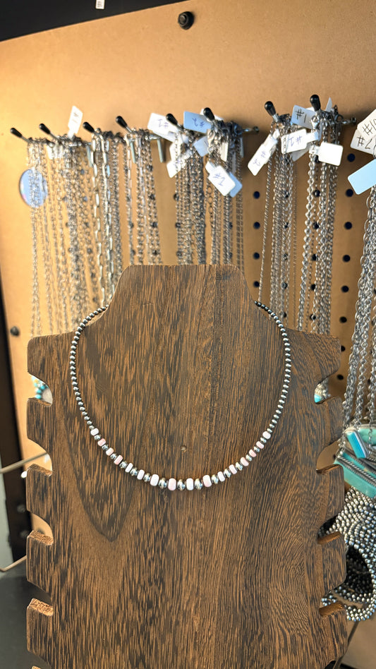 THE SIENNA CHOKER