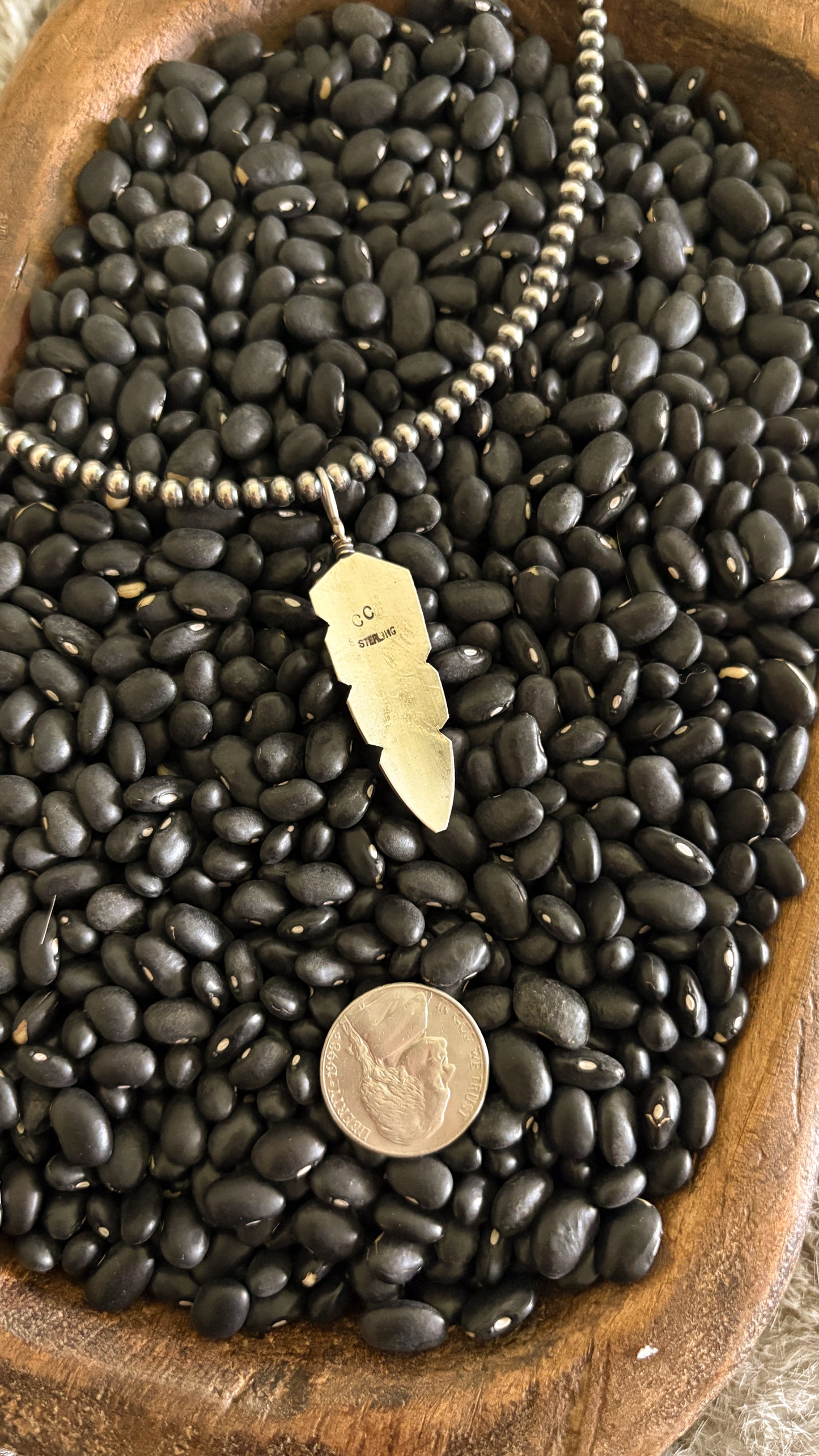 MEDIUM FEATHER PENDANT