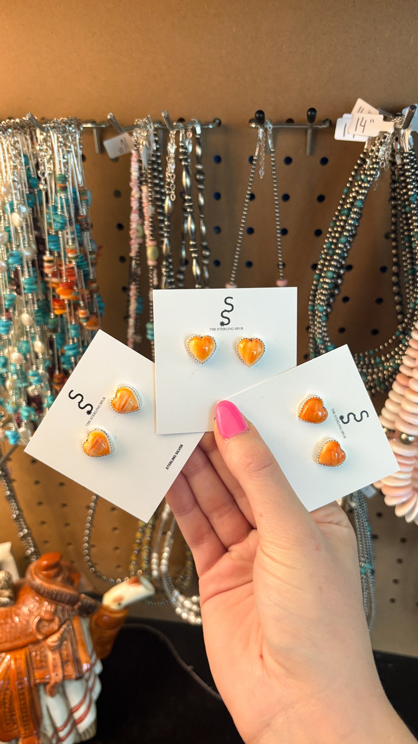 ORANGE SPINY OYSTER HEART STUD EARRINGS