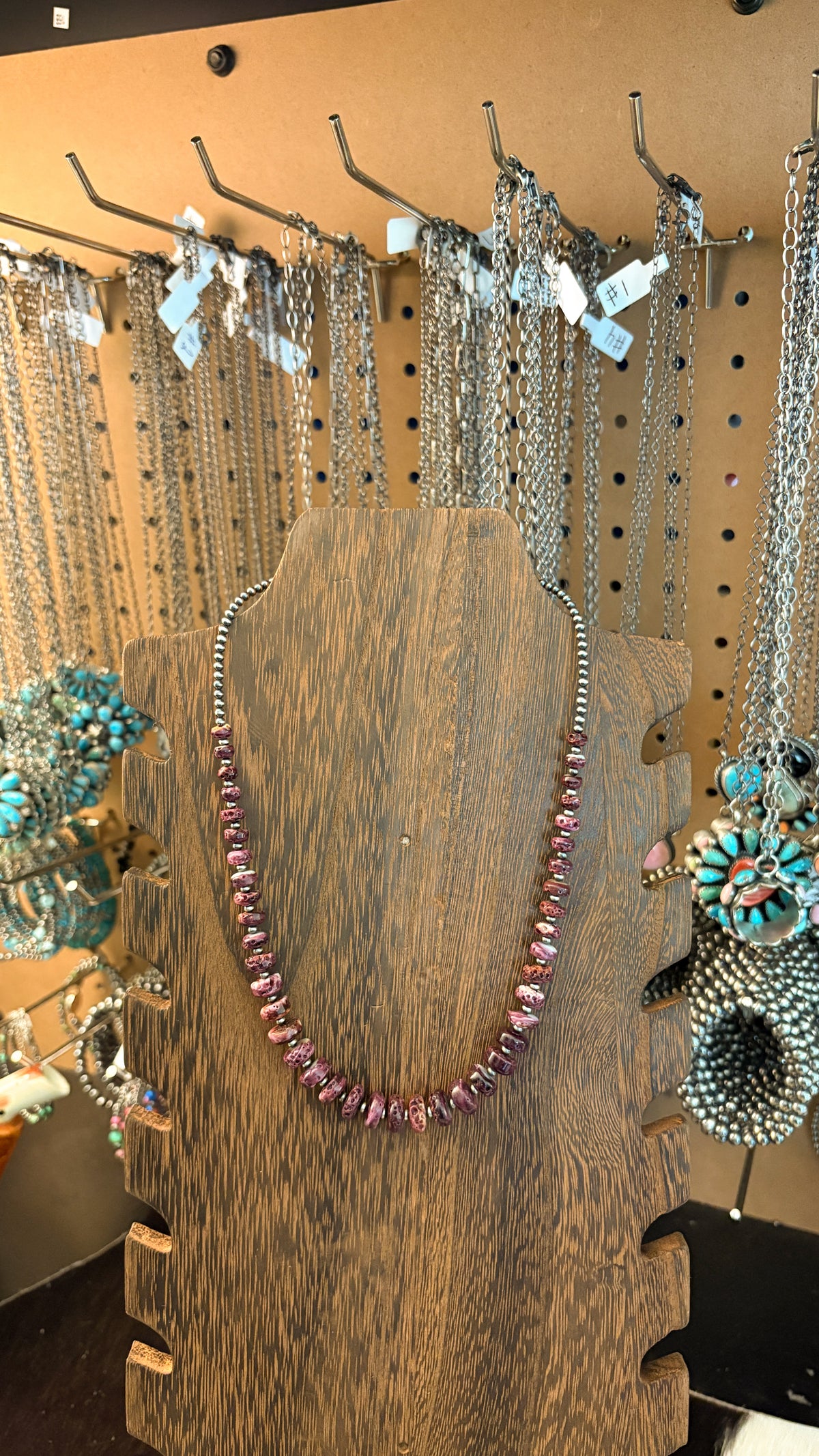 PURPLE SPINY OYSTER GRADUATED NECKLACE