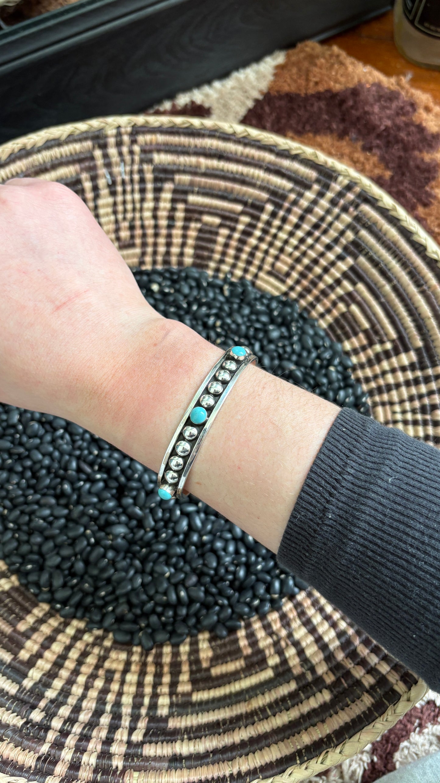 6MM BALL BAND CUFF W TURQUOISE STONES