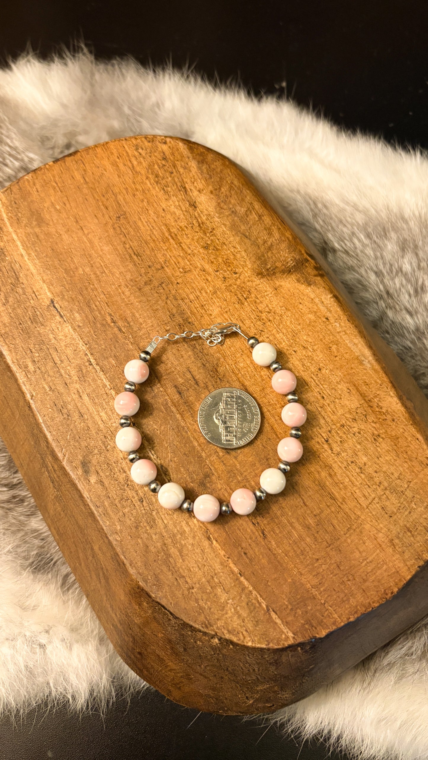 8MM PINK CONCH BRACELET