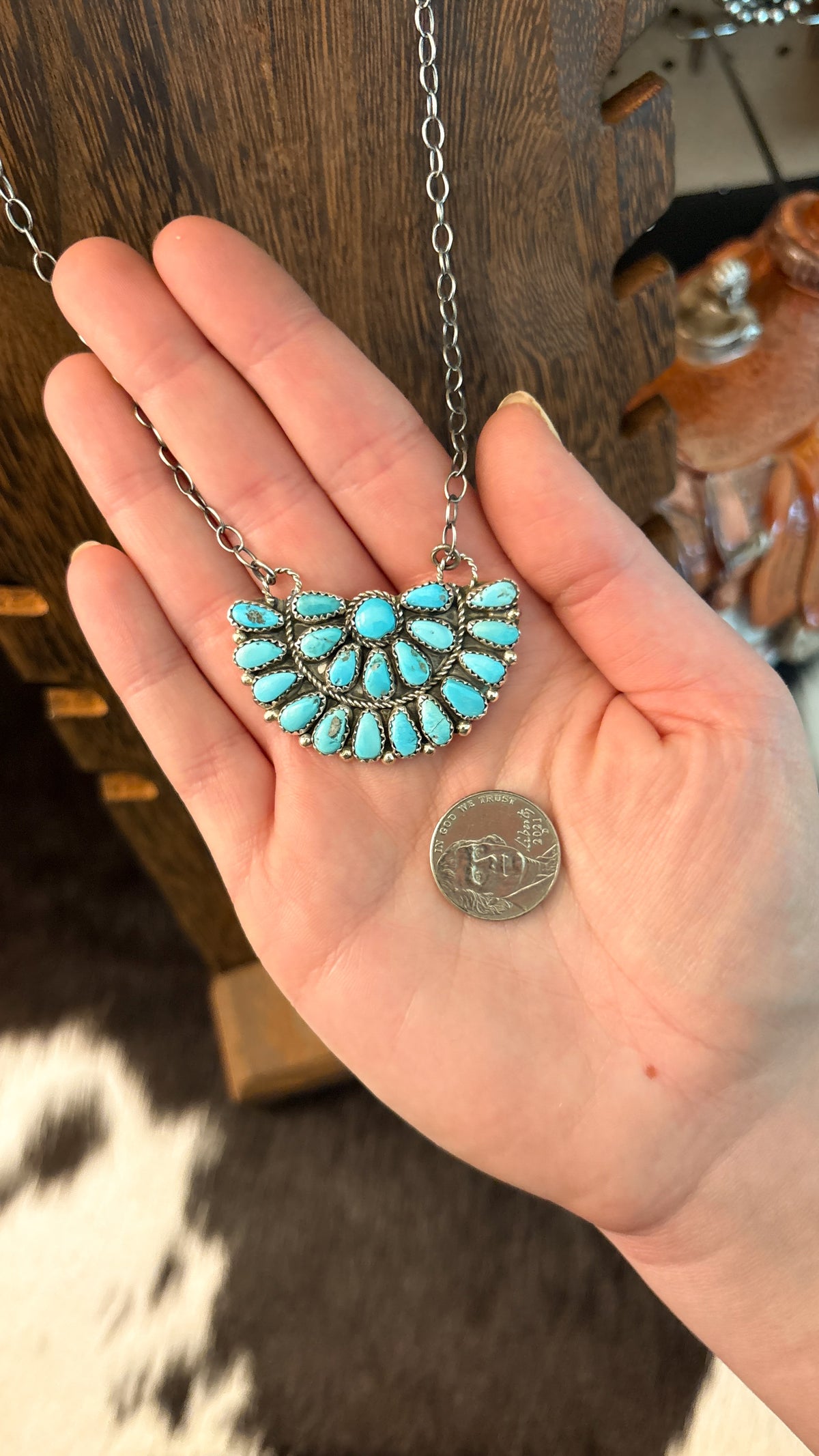 BLUE TURQUOISE HALF CLUSTER NECKLACE *DEFECT*