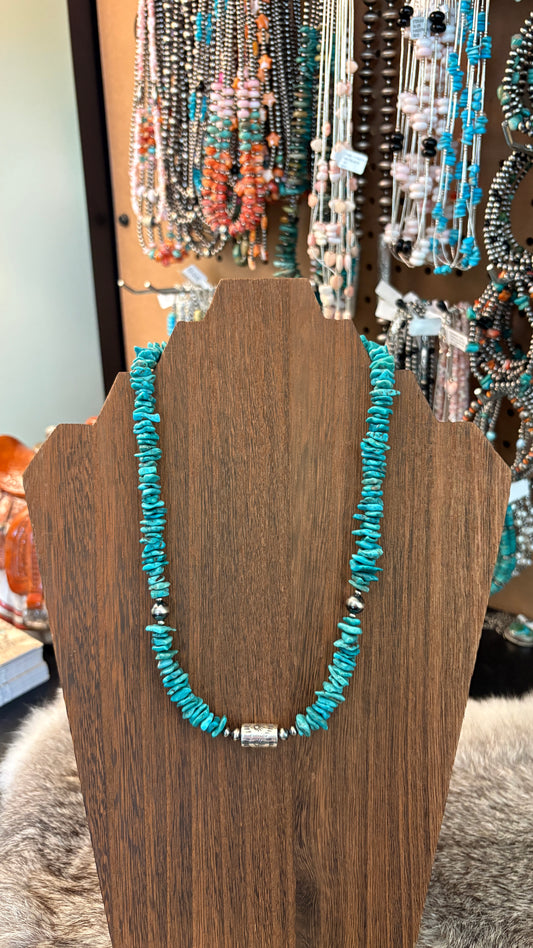 TURQUOISE CHIP BARREL BEAD NECKLACE