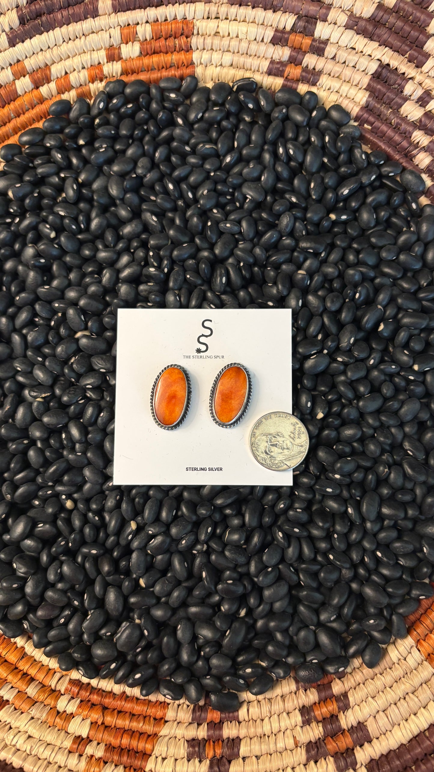 OVAL ORANGE SPINY OYSTER STATEMENT EARRINGS