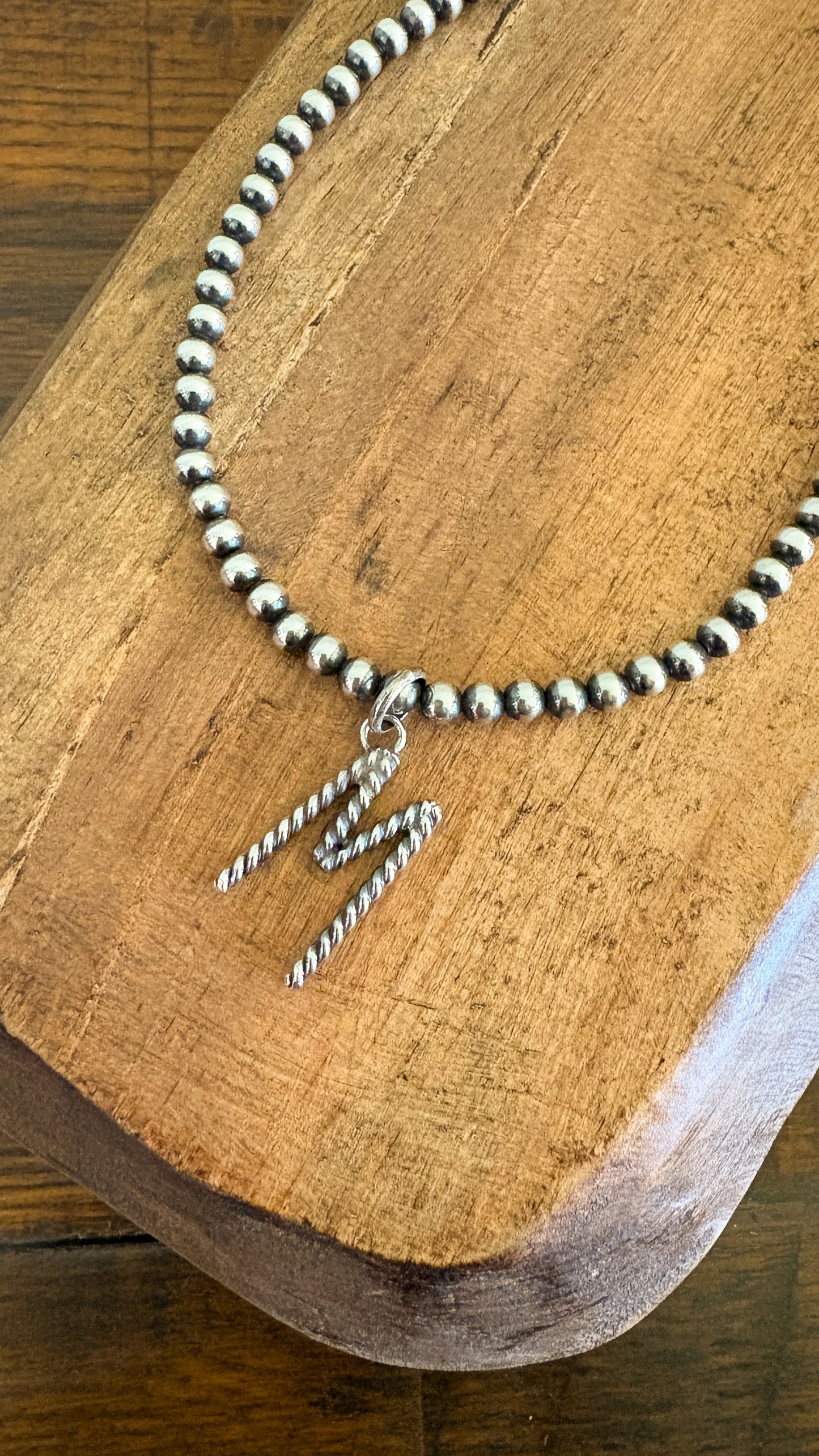 ROPE INITAL PENDANT