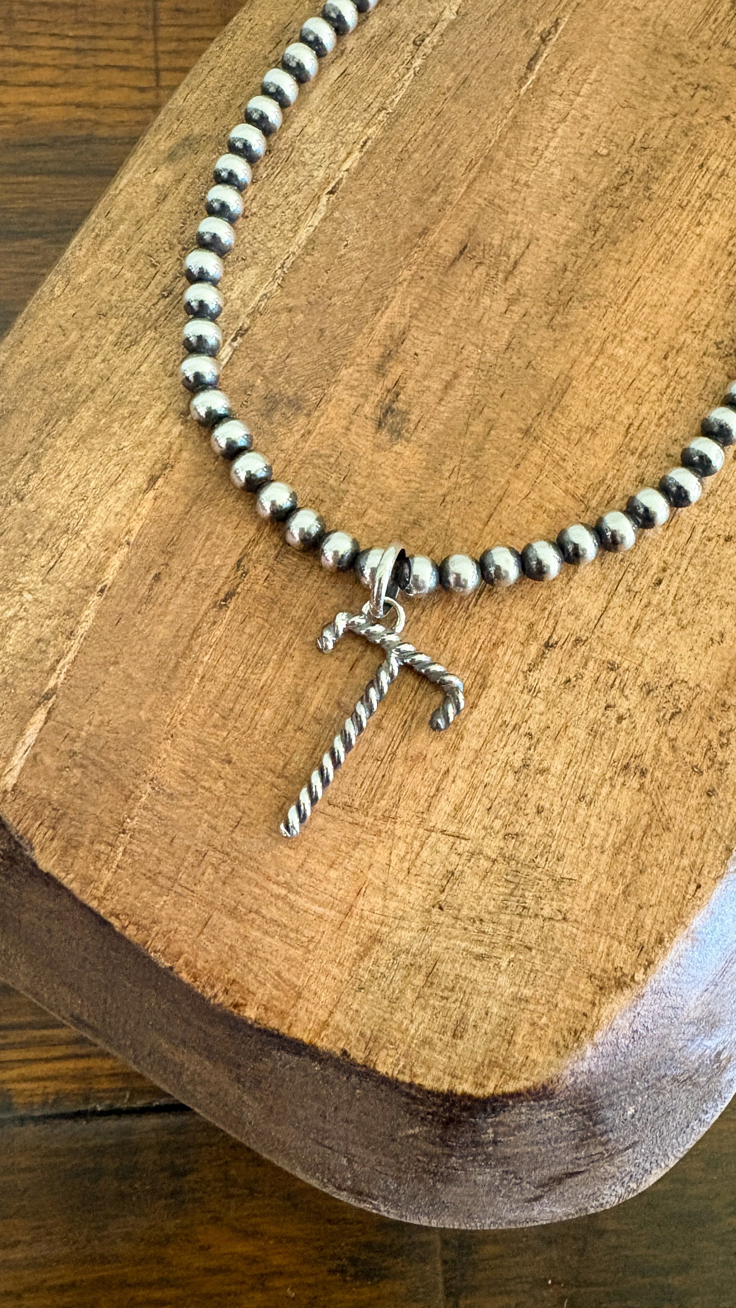 ROPE INITAL PENDANT