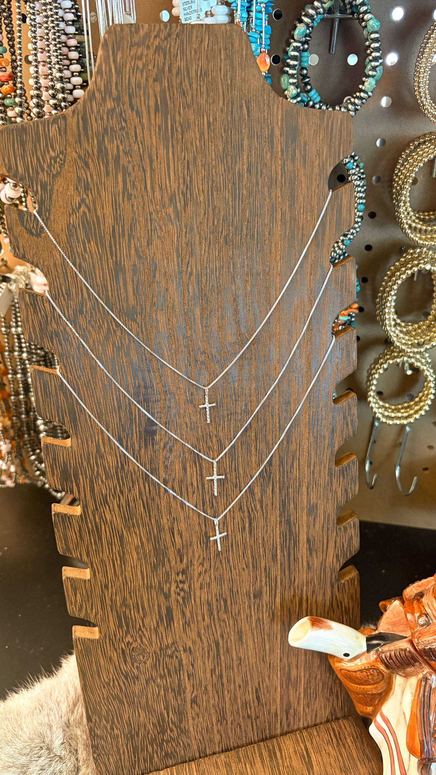 POLISHED ROPE TWIST MINI CROSS PENDANT