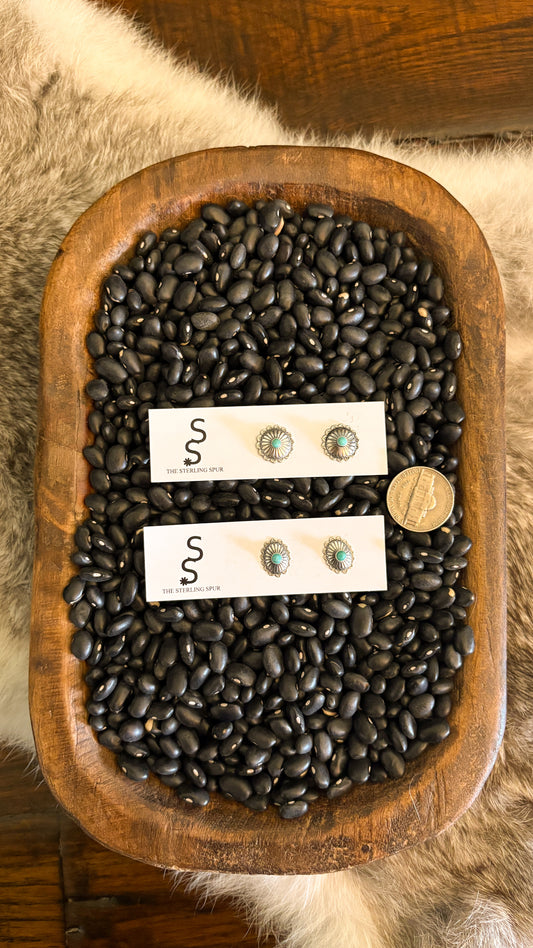 CONCHO EARRINGS W/ TURQUOISE STONE