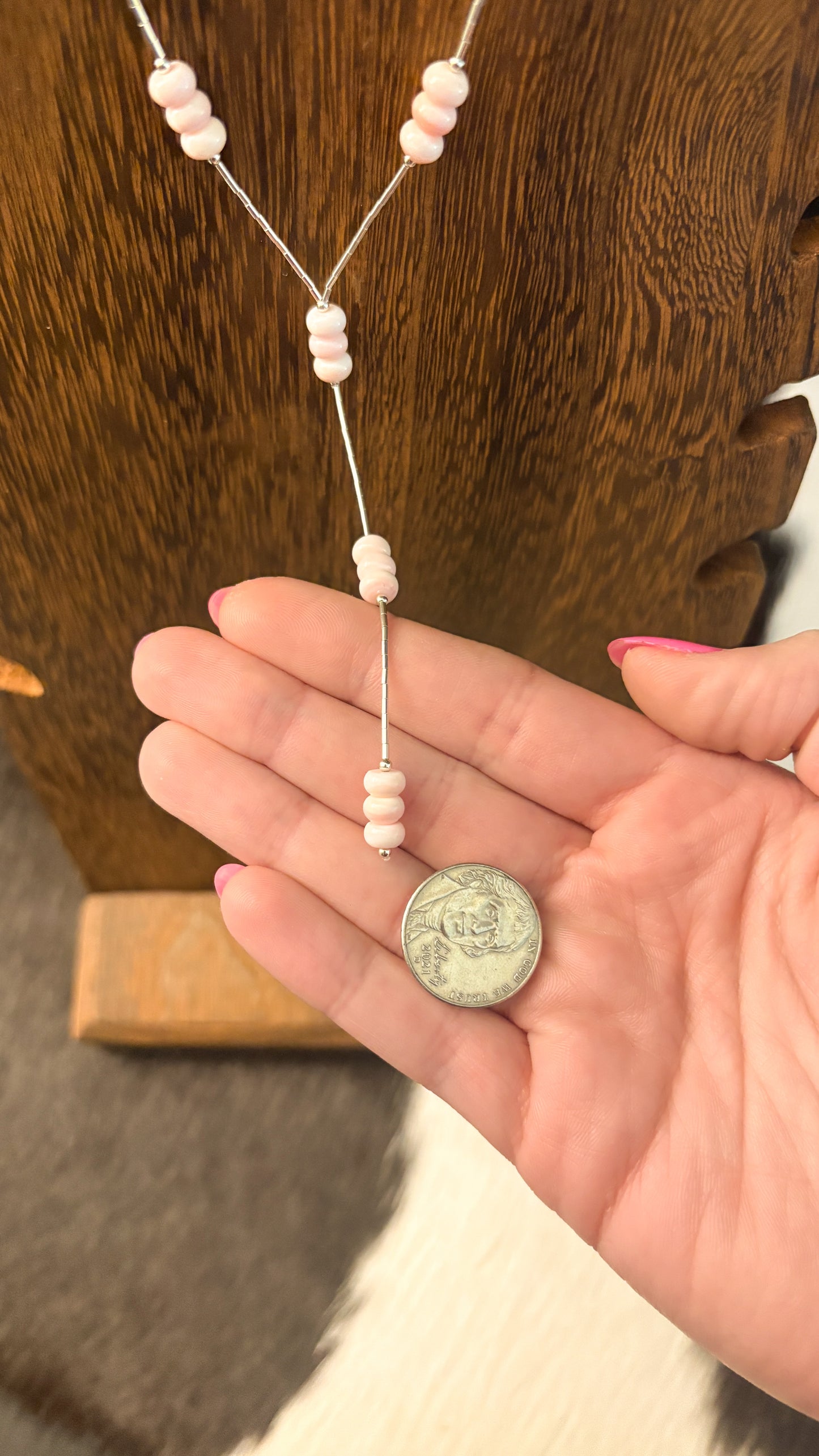 LIQUID SILVER PINK CONCH LARIAT