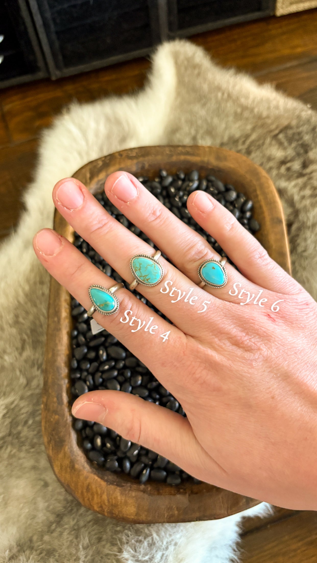 MEDIUM SIZE SINGLE STONE TURQUOISE RING W DECORATIVE BEZEL