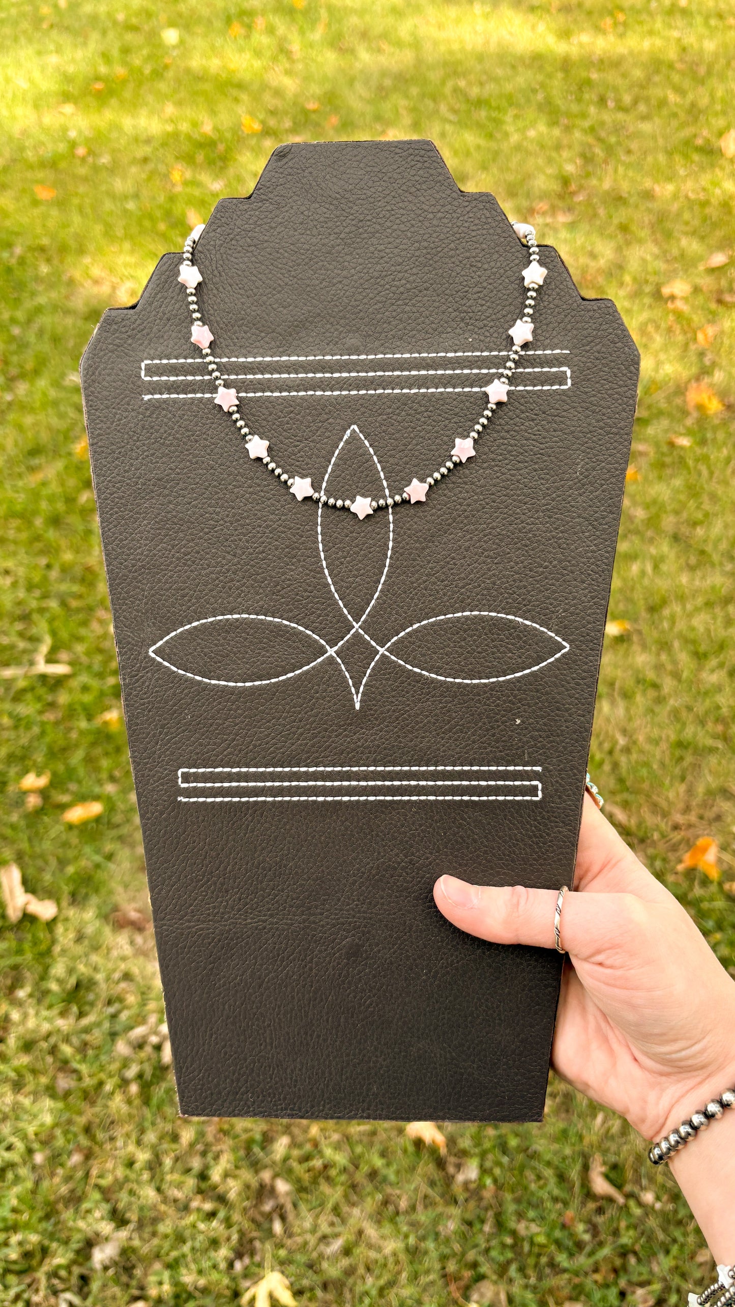 OH MY STARS CHOKER - MOTHER OF PEARL