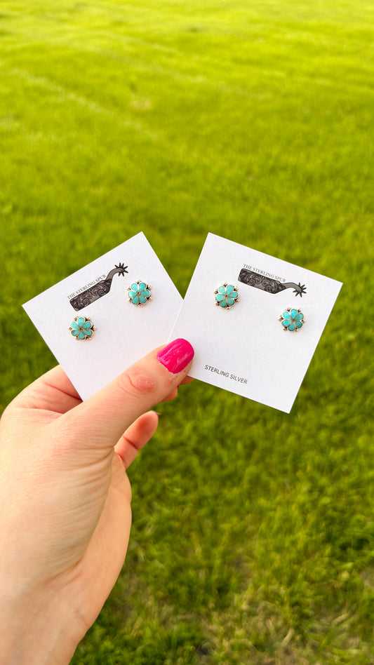 FLOWER INLAY TURQUOISE STUDS