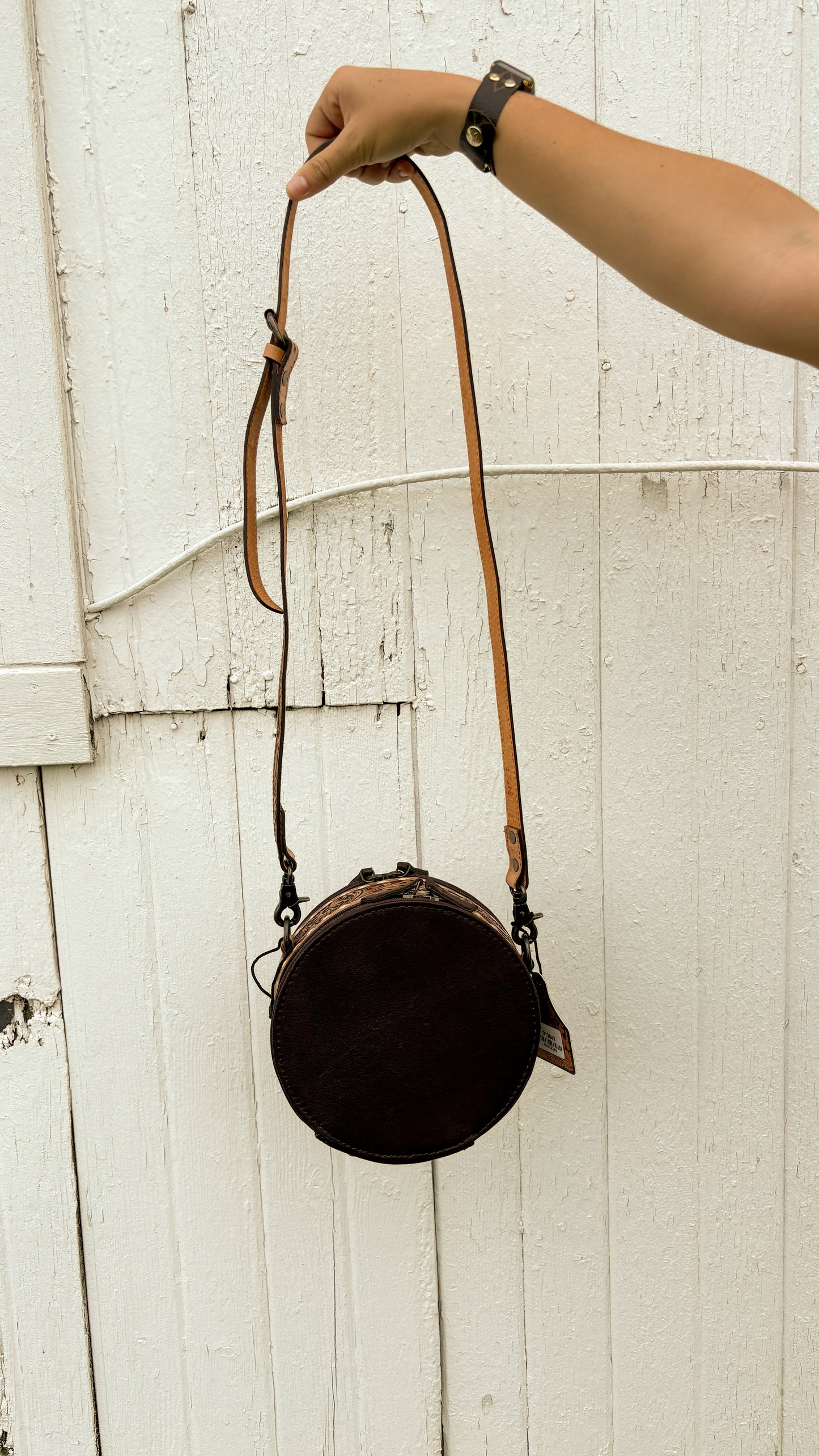 LIGHTNING BOLT CANTEEN BAG