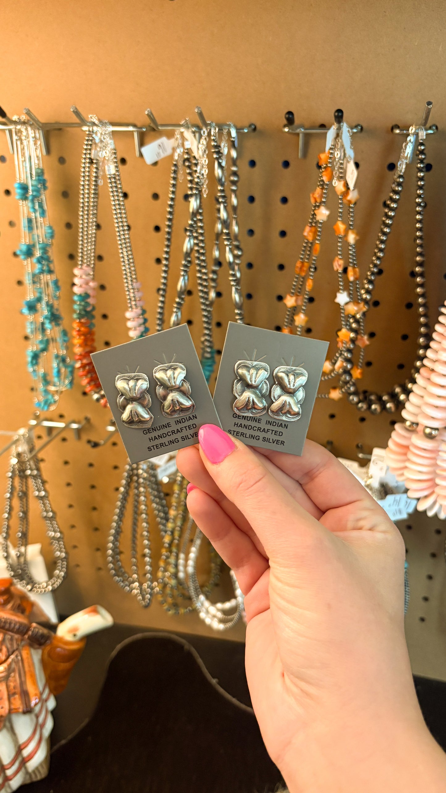 PLAIN CONCHO BOW TIE EARRINGS
