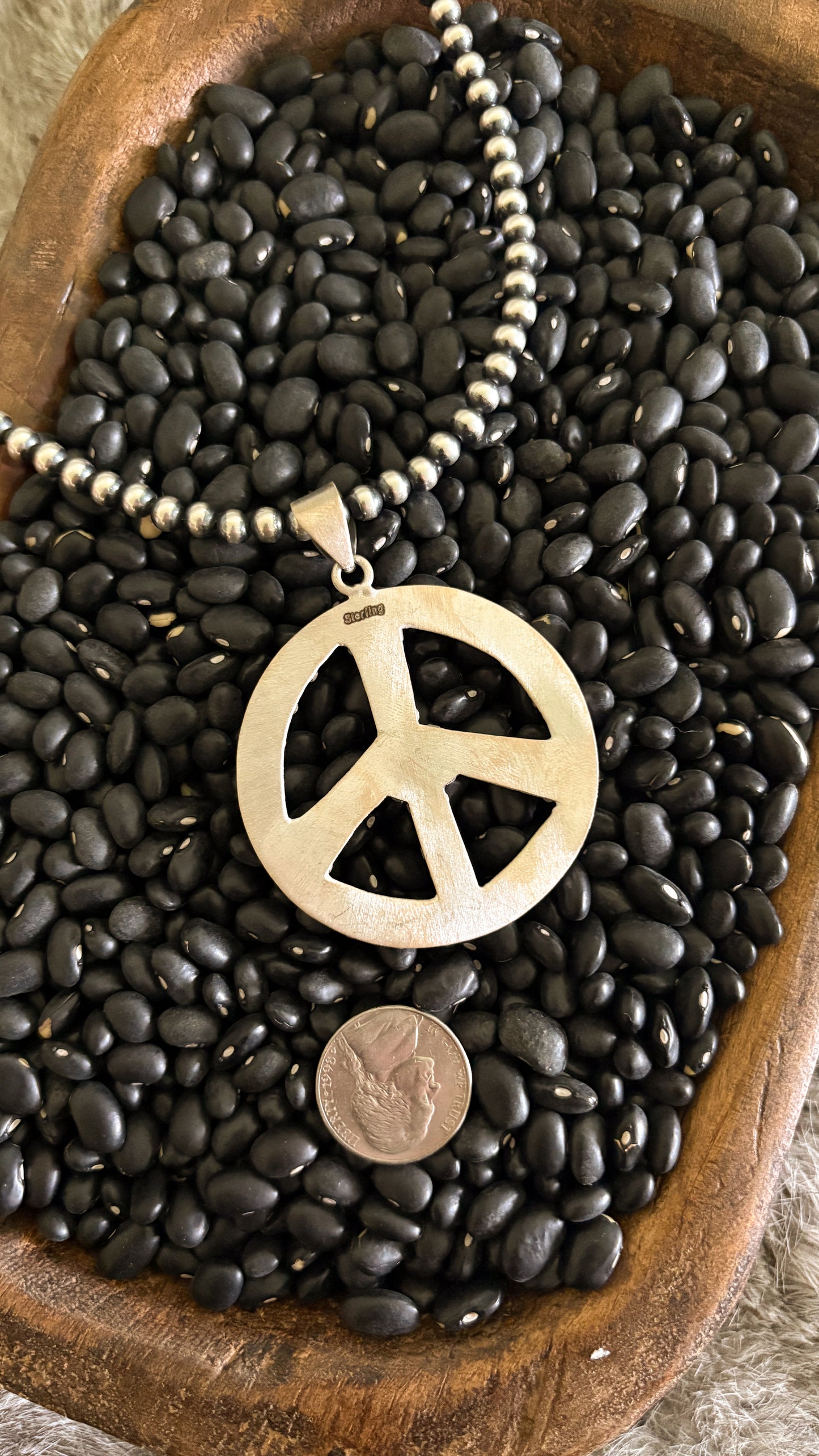 BLACK ONYX PEACE SIGN PENDANT