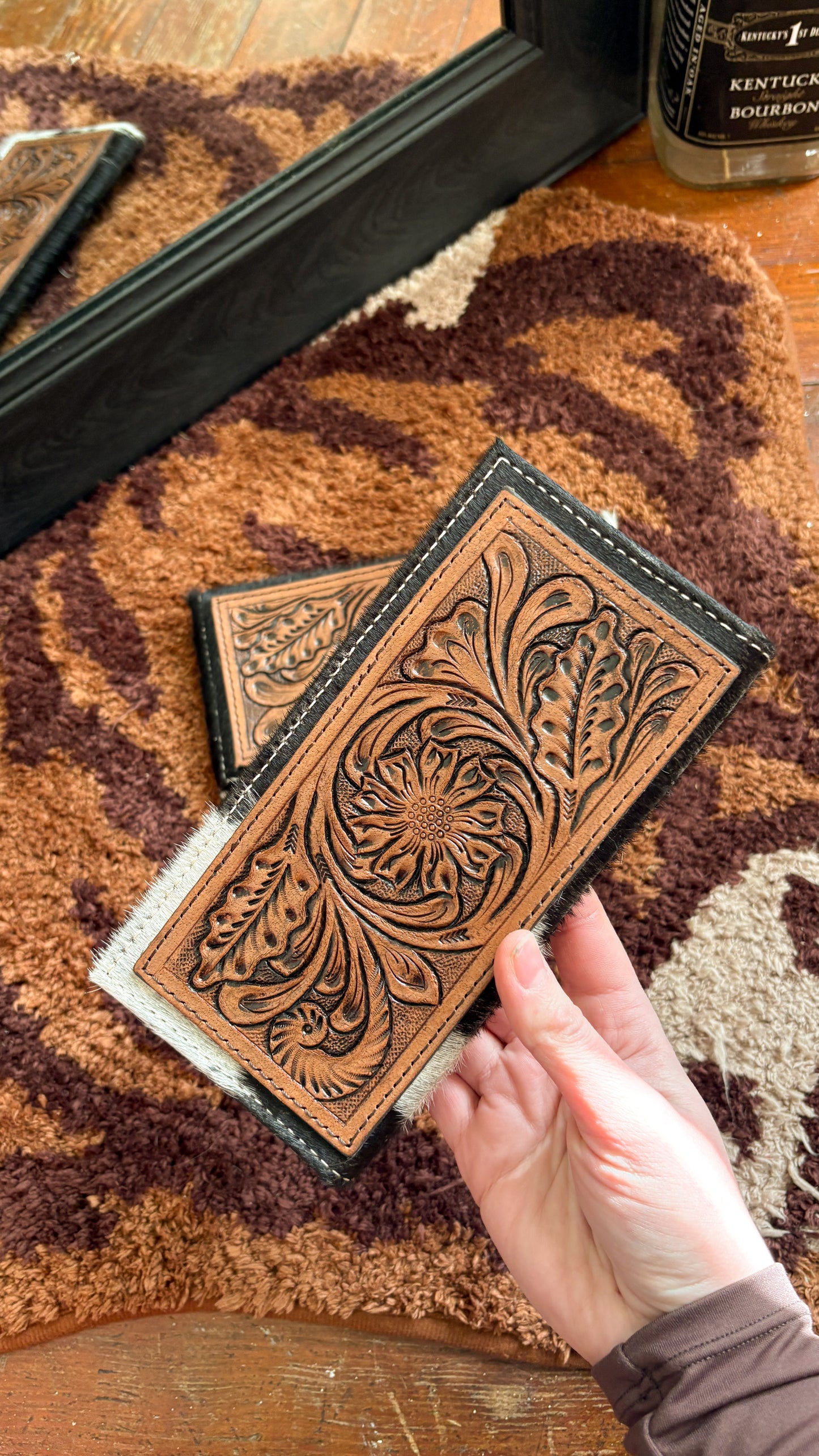 LEATHER TOOLED & COWHIDE WALLET