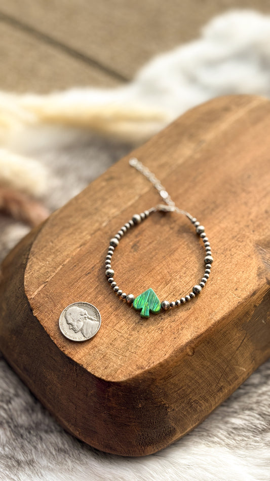 OPAL SPADE PEARL BRACELET - GREEN - READY TO SHIP