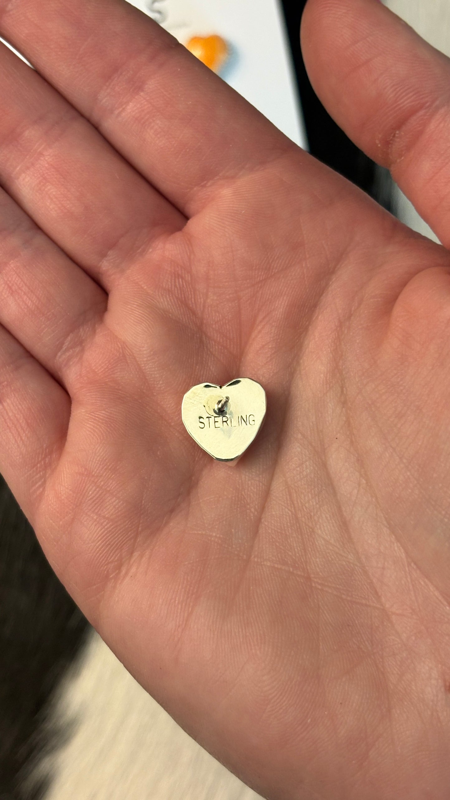 ORANGE SPINY OYSTER HEART STUD EARRINGS