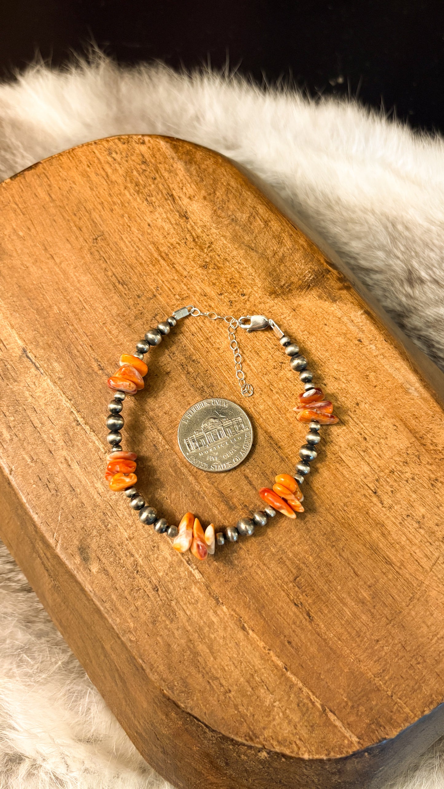 3-5MM PEARL ORANGE SPINY OYSTER CHIP BRACELET