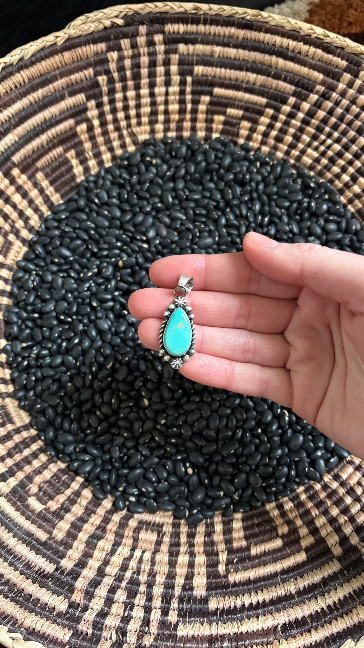 TURQUOISE PENDANT W DECORATIVE DETAIL