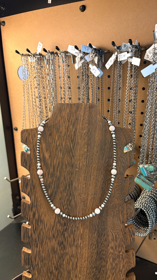 THE ELOISE NECKLACE