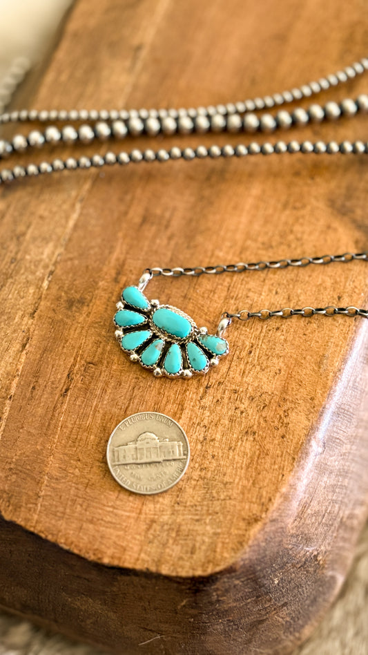 HALF CLUSTER NECKLACE