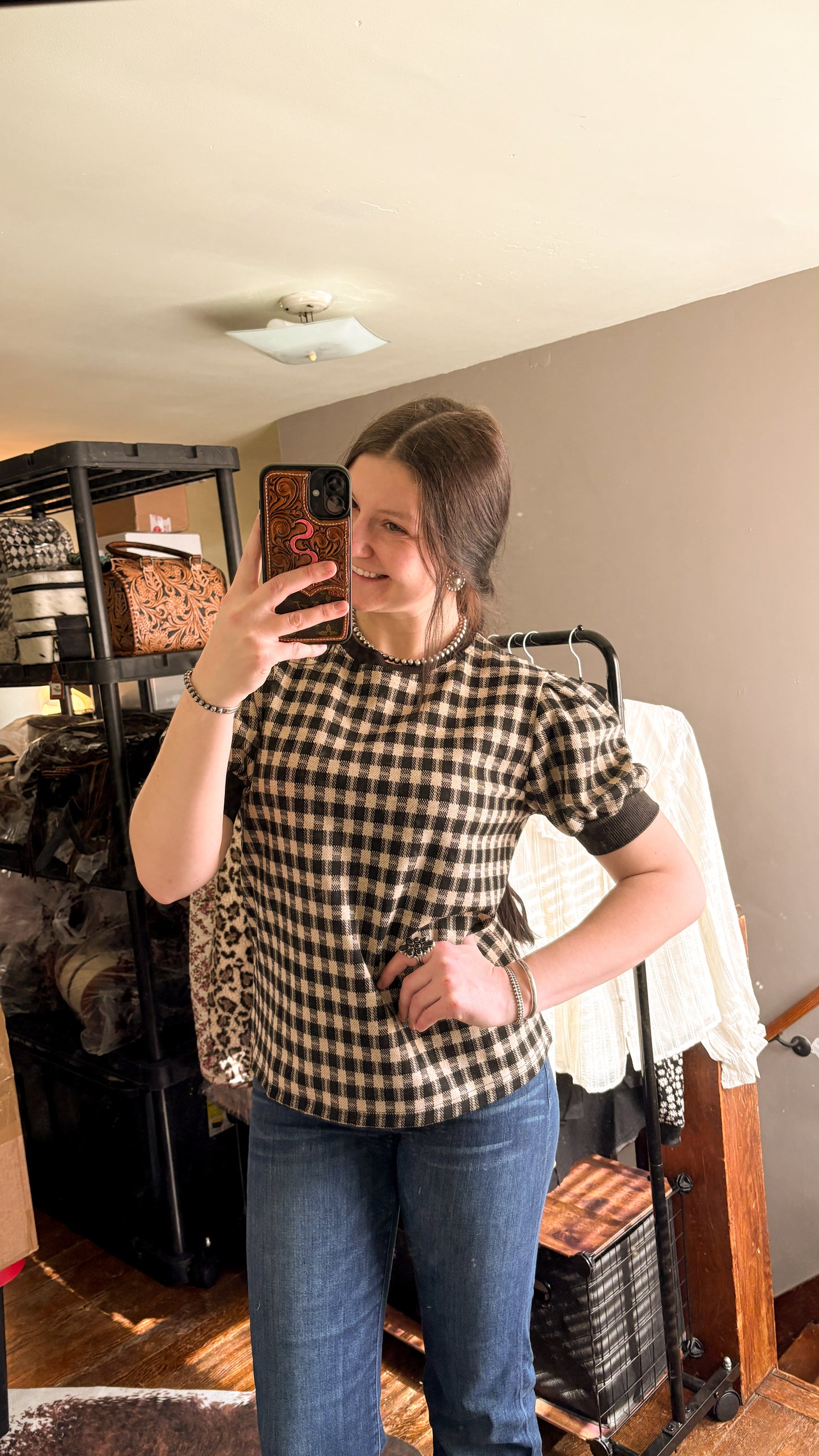 CHECKERED KNIT PUFF SLEEVE TOP