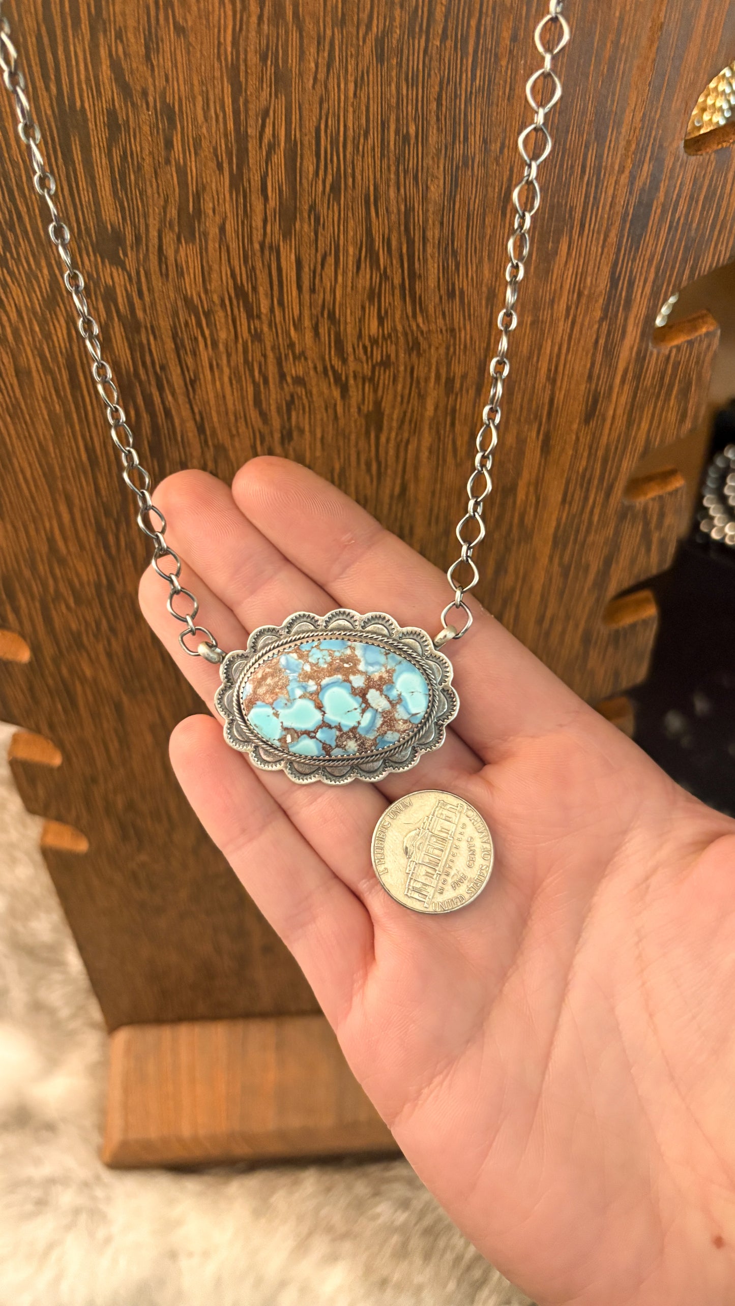 GOLDEN HILLS TURQUOISE OVAL NECKLACE W SCALLOPED DETAIL