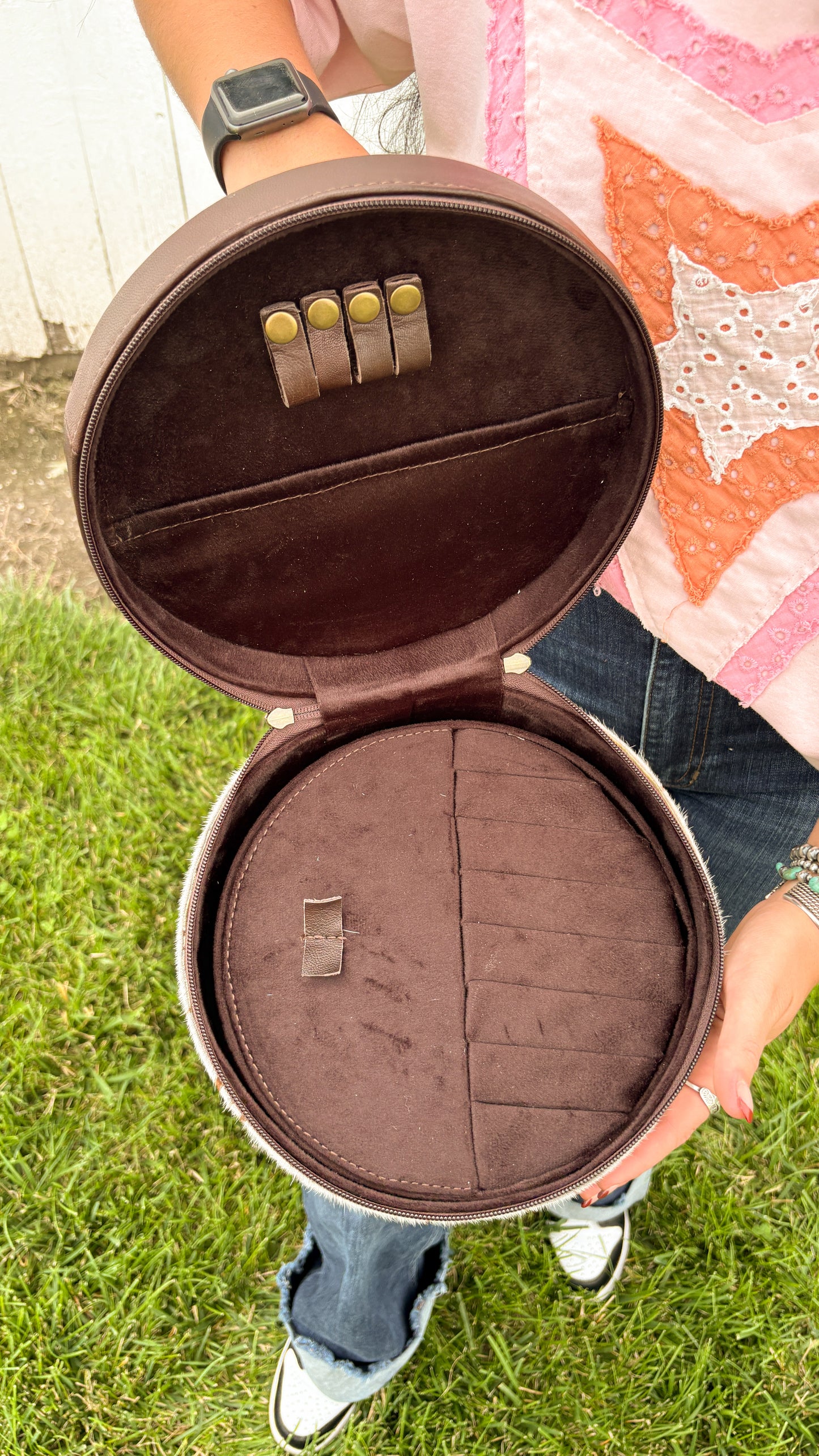 XL ROUND LEATHER TOOLED & COWHIDE JEWELRY BOX