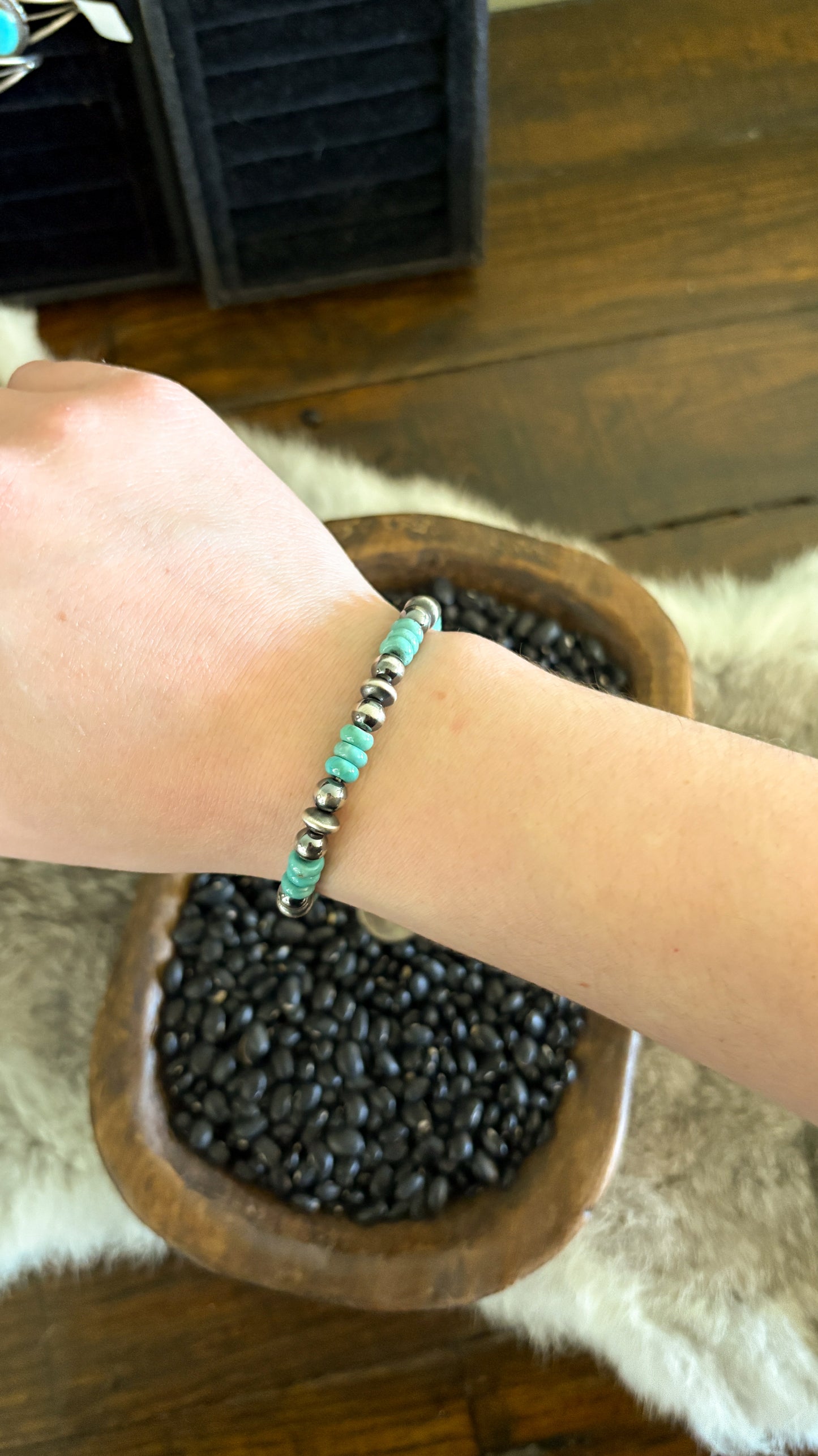 THE JENSEN STRETCH BRACELET - TURQUOISE