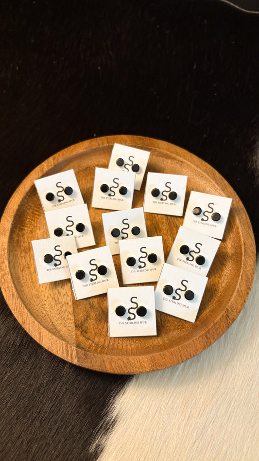 ROUND ZUNI BLACK ONYX STUD EARRINGS