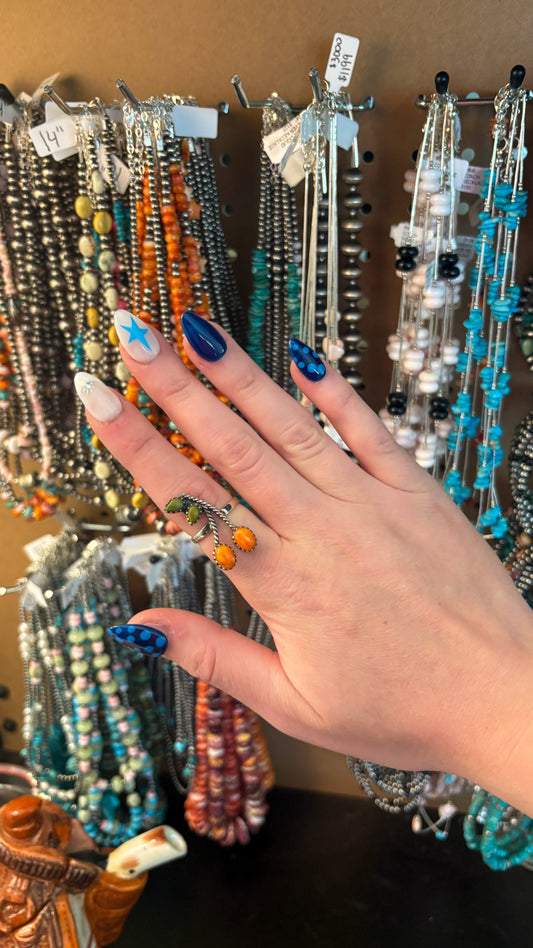 TURQUOISE & ORANGE SPINY OYSTER CHERRIES RING