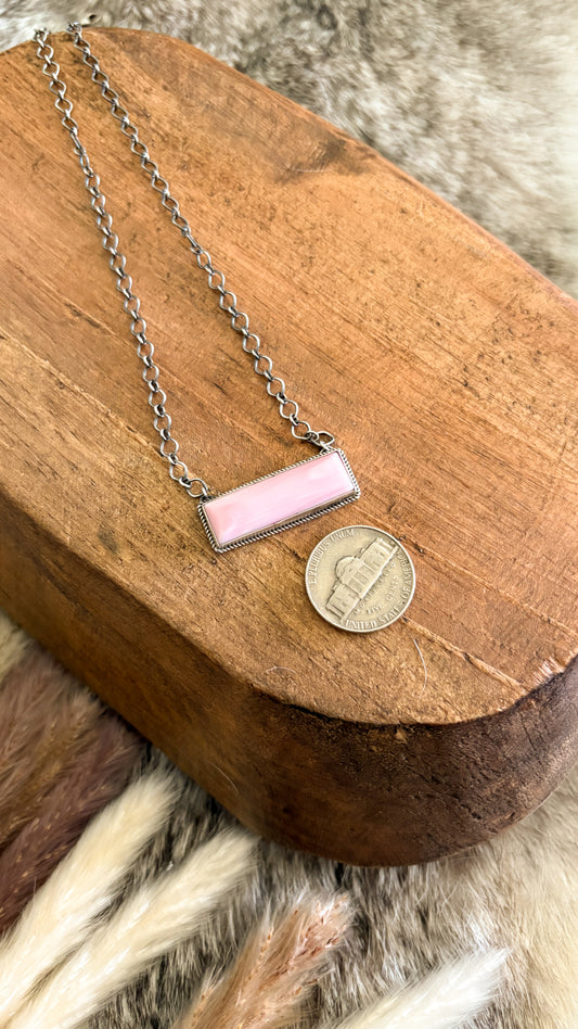 PINK CONCH BAR NECKLACE