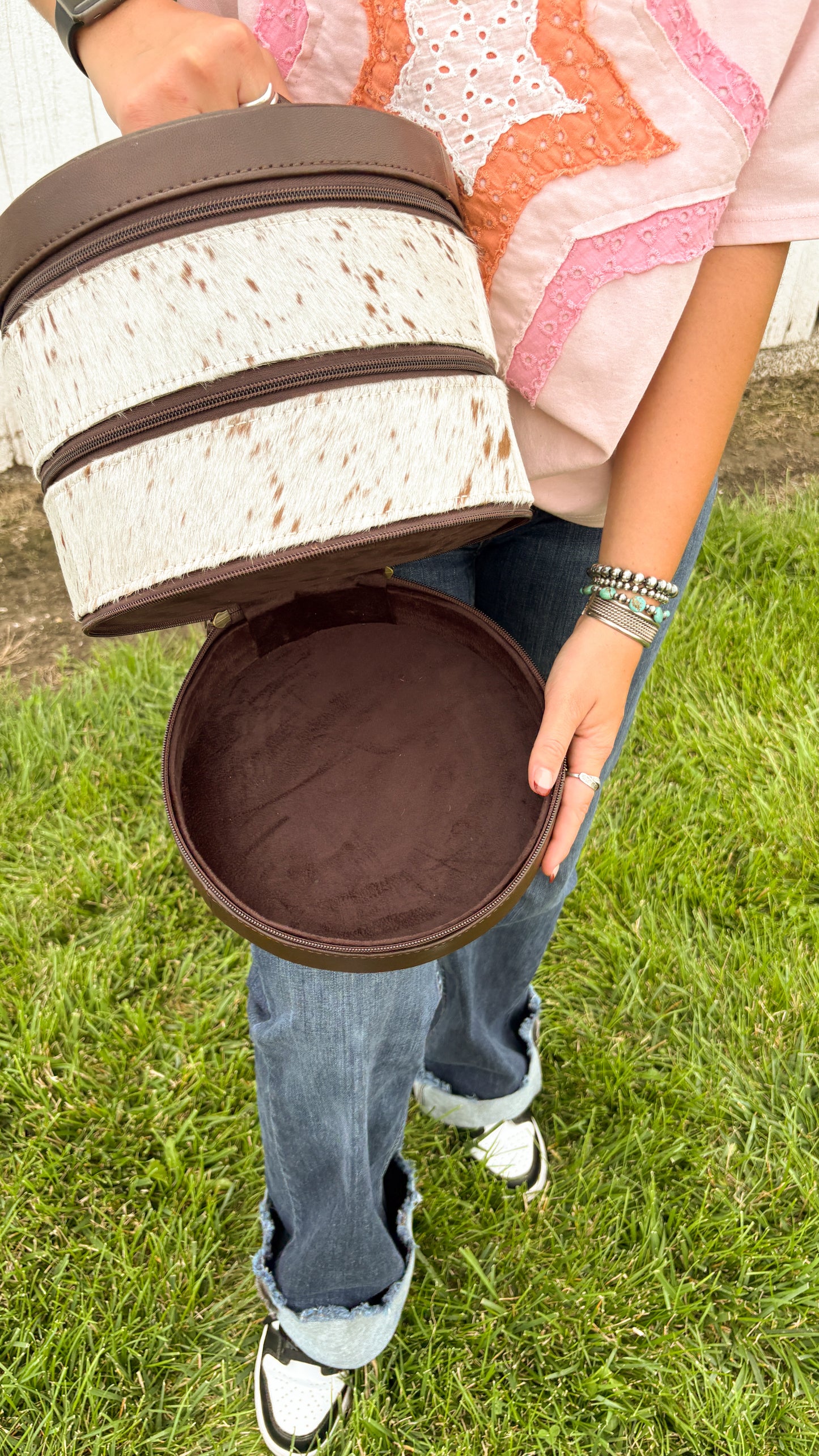 XL ROUND LEATHER TOOLED & COWHIDE JEWELRY BOX