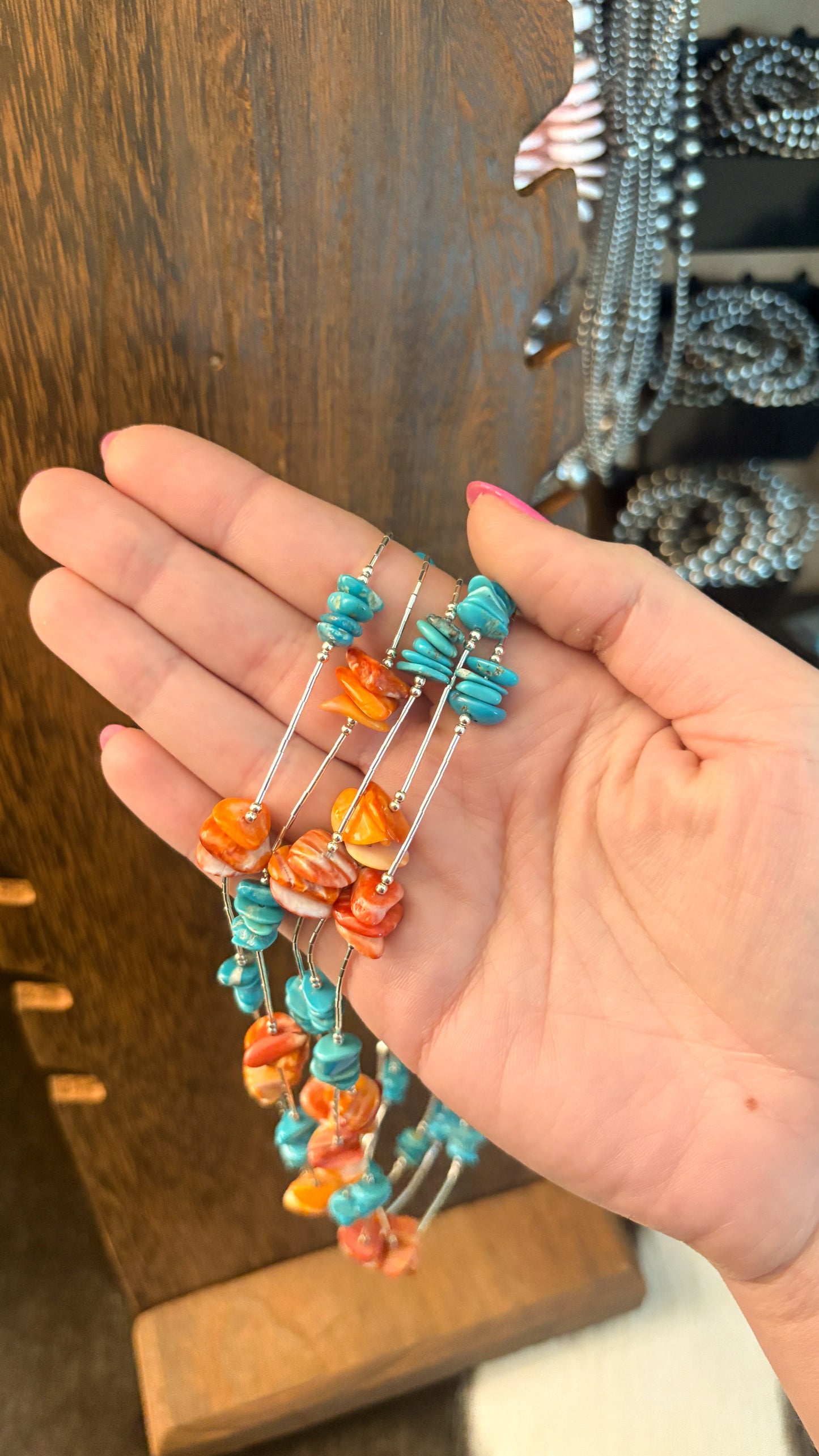 LIQUID SILVER TURQUOISE & SPINY OYSTER CHIP NECKLACE