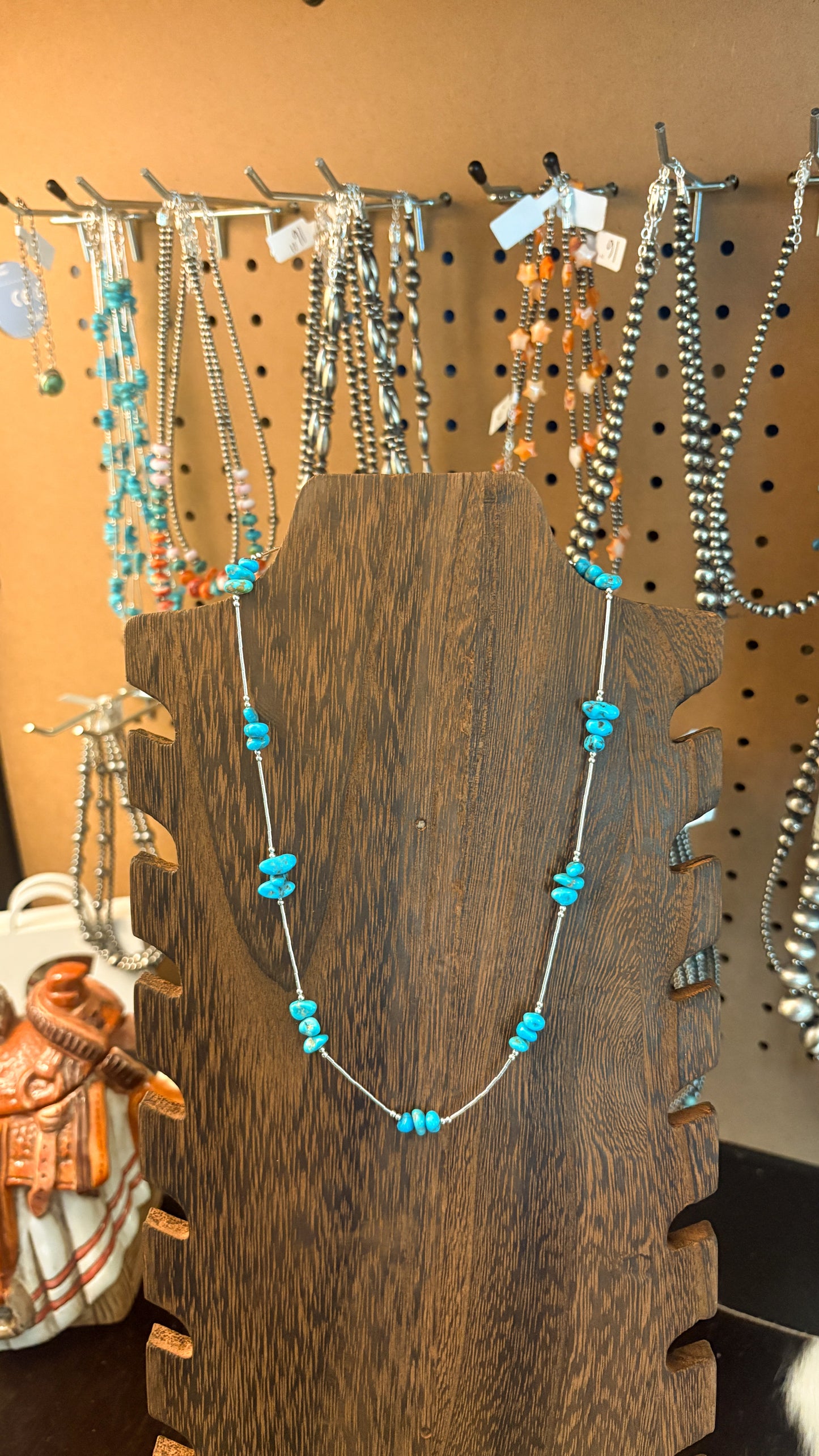 LIQUID SILVER KINGMAN TURQUOISE NUGGET NECKLACE