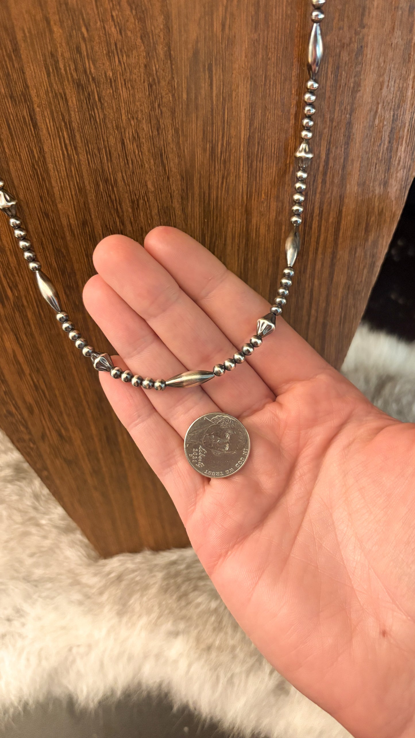 THE ROSALYN NECKLACE