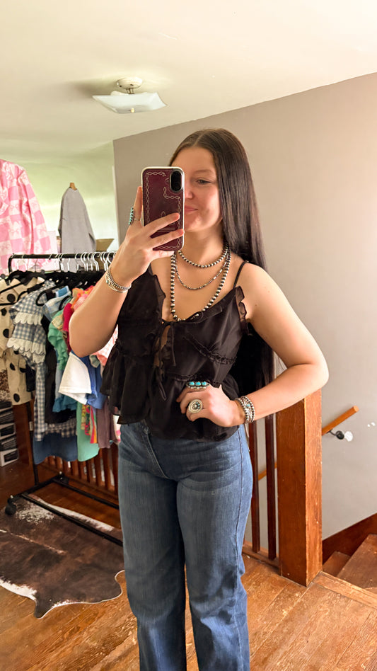 SLEEVELESS RUFFLE CAMI TOP - BLACK