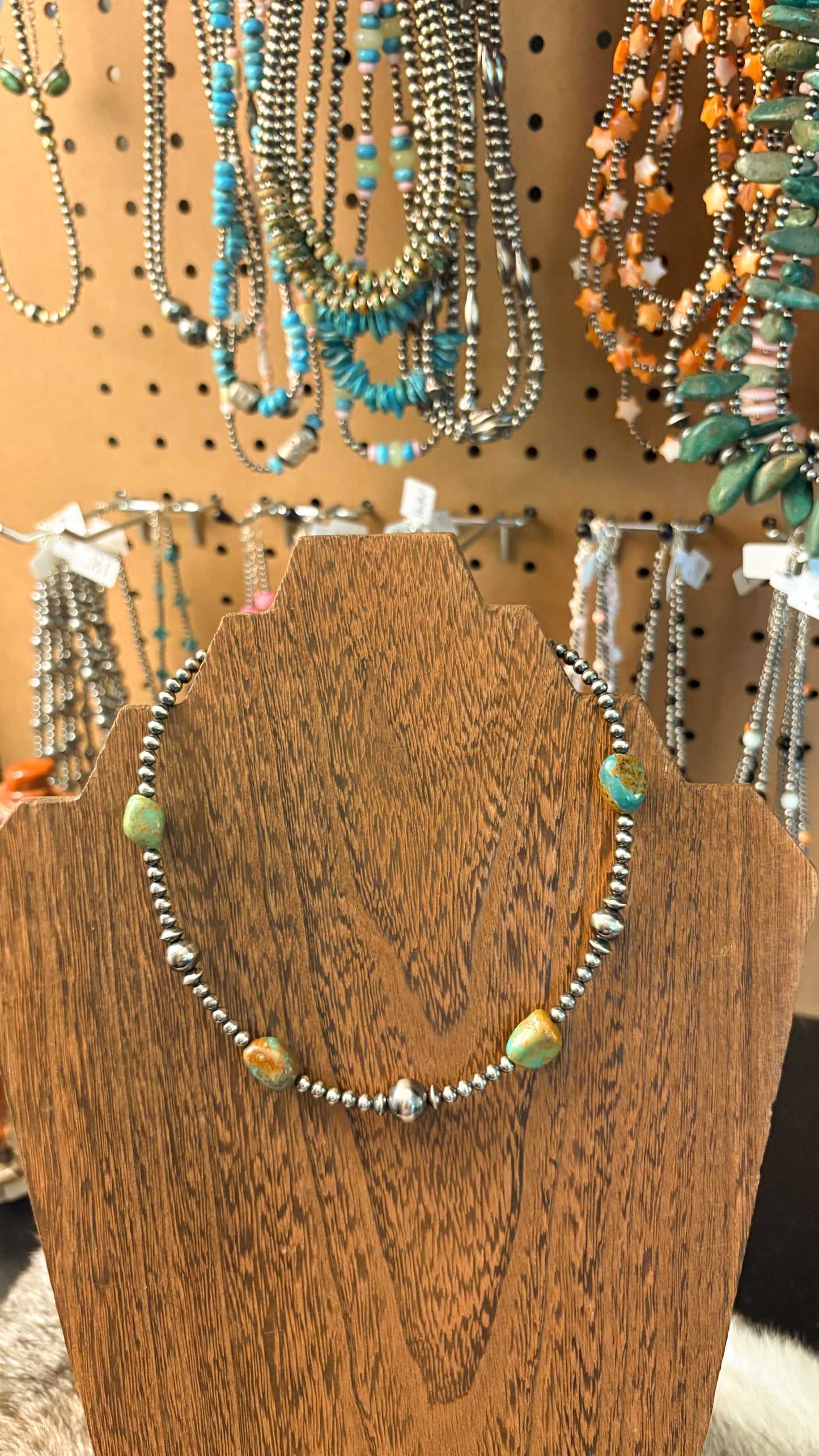 THE SAMMIE CHOKER
