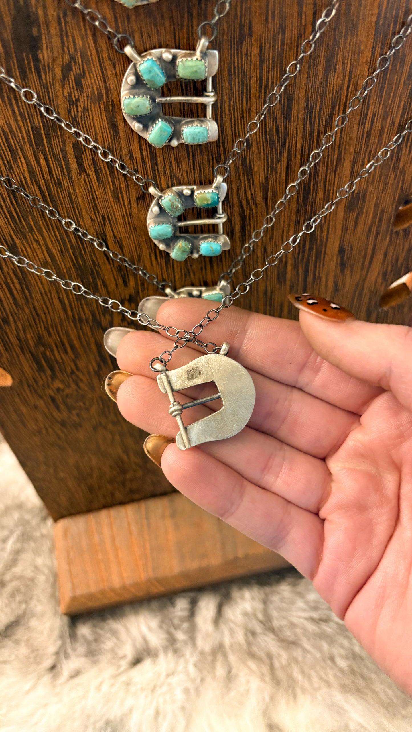 KINGMAN TURQUOISE BUCKLE NECKLACE