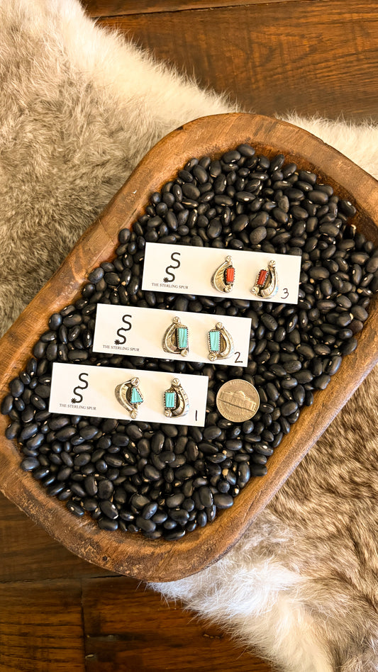 FEATHER STONE EARRINGS