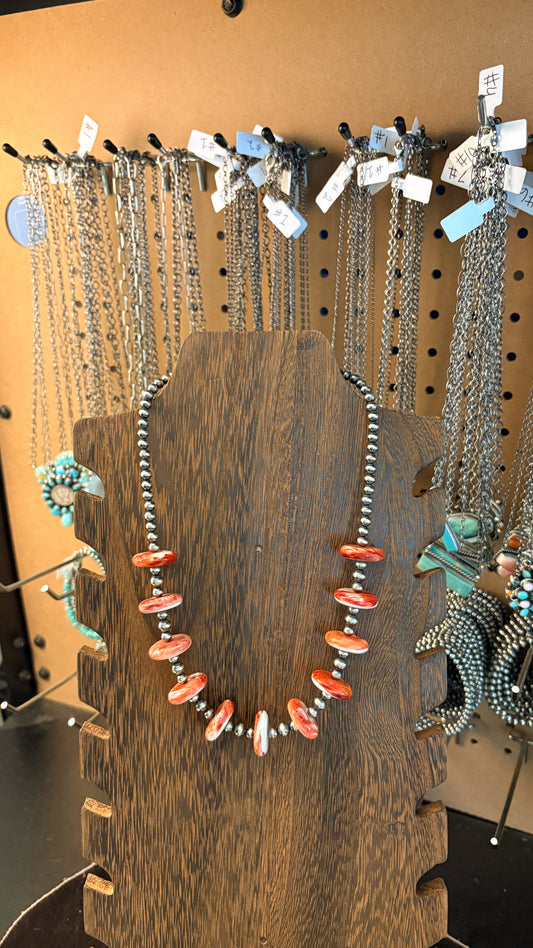 THE EMMY NECKLACE