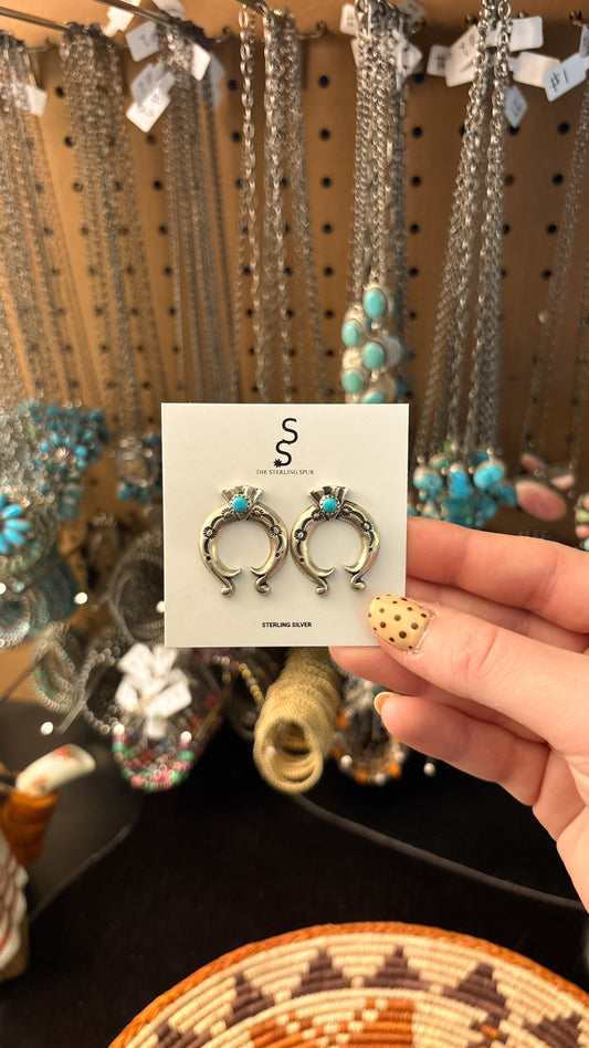 NAJA EARRINGS W TURQUOISE STONE