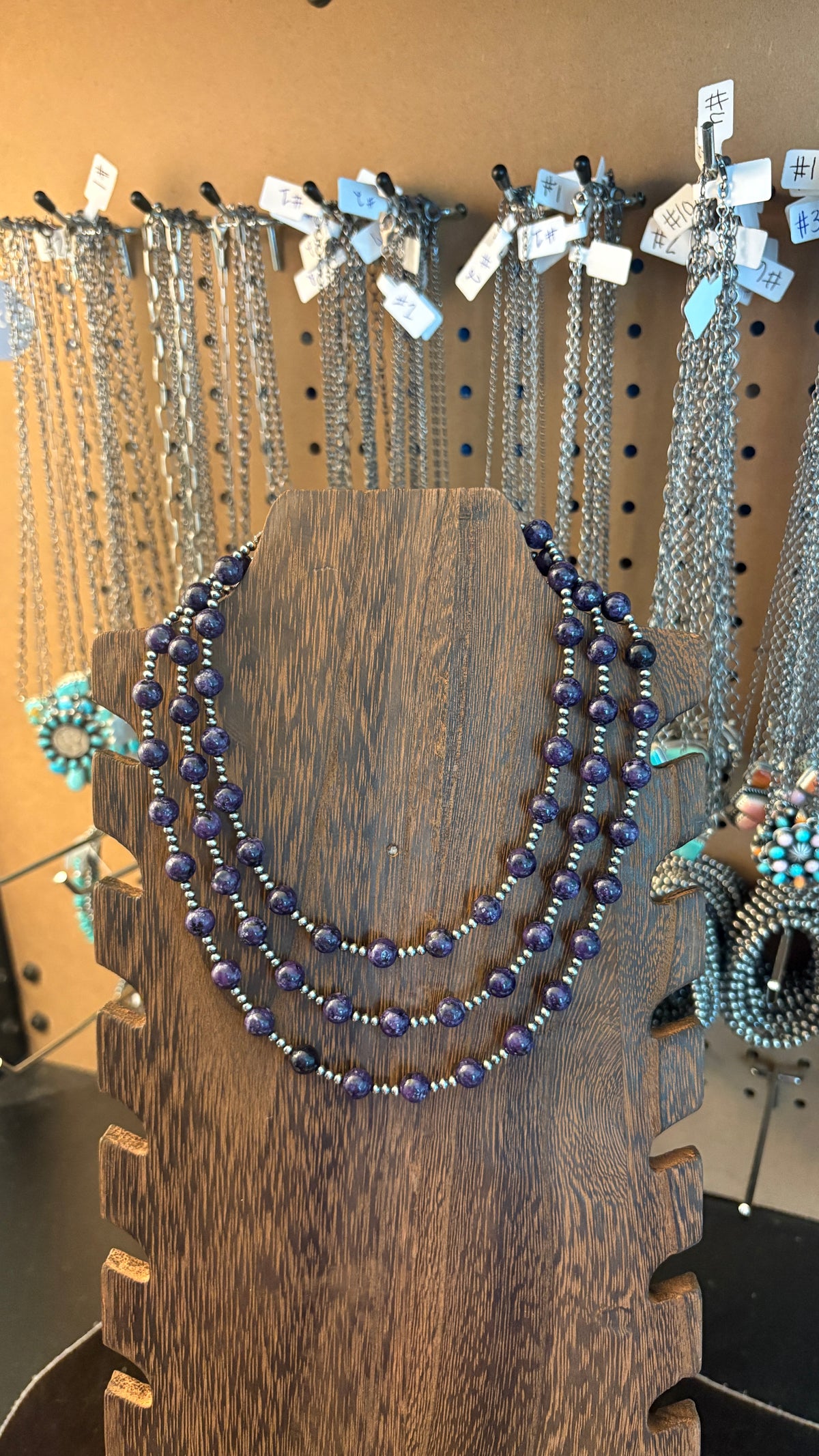 CHARLOITE PEARL NECKLACE